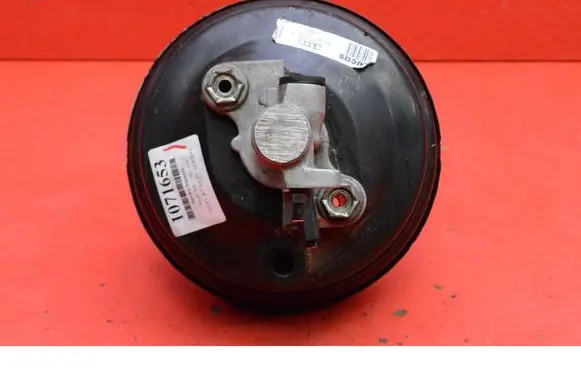 Audi A8 S8 D2 4D Brake booster 4D0612105E