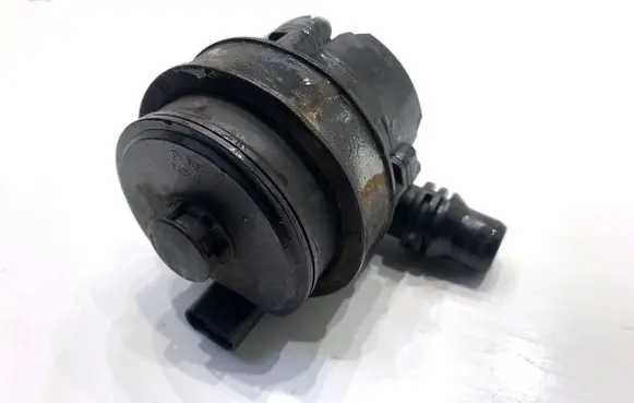 BMW 3 GT F34 Oil filter mounting bracket 9147359