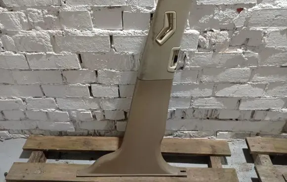 Volvo S80 (B) pillar trim (top)