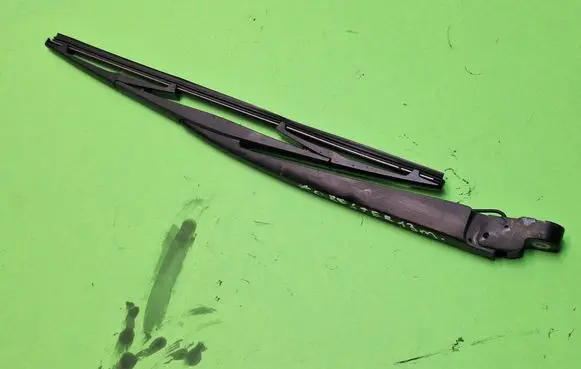 Subaru Forester SH Rear wiper blade 094528