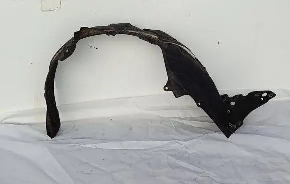 Honda CR-V Front arch 741503B4