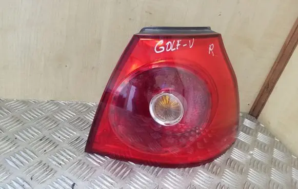 Volkswagen Golf V Rear/tail lights 1K6945096AC 89031823 89031830