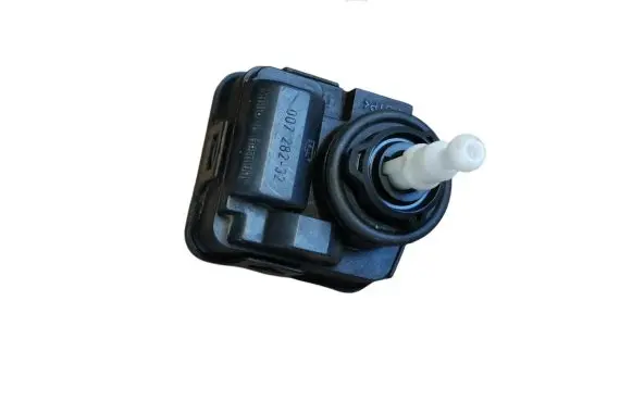Volvo S40, V40 Headlight level adjustment motor 00728232