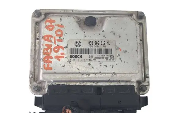 Skoda Fabia Mk2 (5J) Engine control unit/module 038906019NL 1039S11516 0281012276