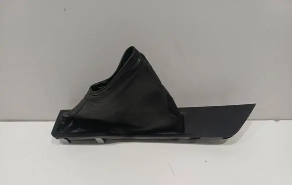 Toyota RAV 4 (XA40) Handbrake trim 5880942010