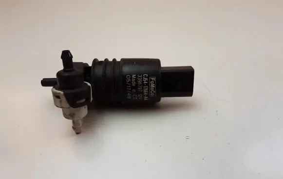 Ford Kuga II Windscreen/windshield washer pump CJ5417664AA
