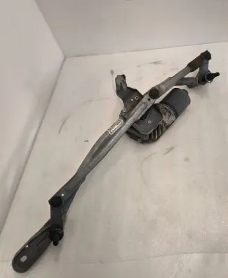 Front wiper linkage