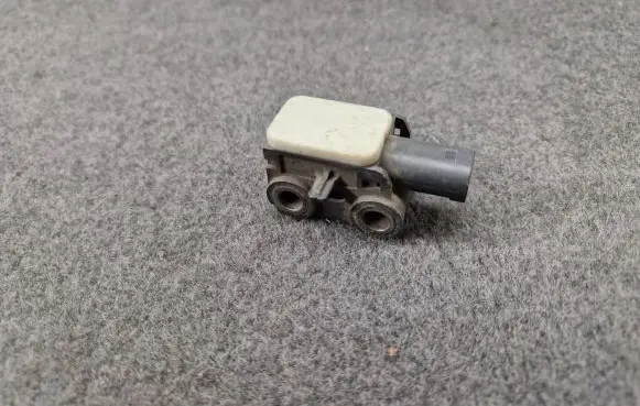 BMW X5 E70 Airbag deployment crash/impact sensor 9152262