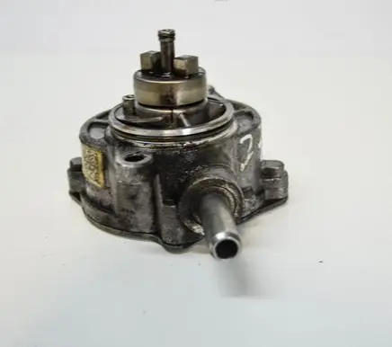 Mercedes-Benz CLC CL203 Vacuum pump AH1K65737RGT3W64 A81B7E81BKA3DEA2