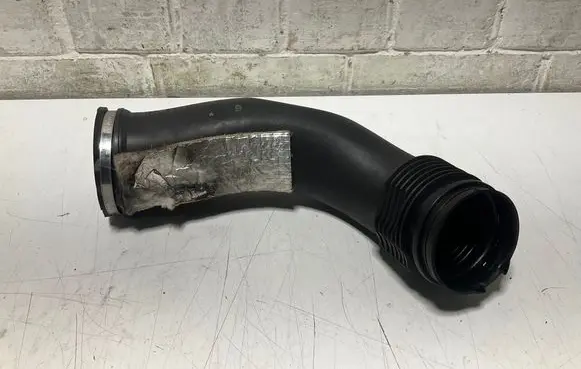 BMW 5 GT F07 Intercooler hose/pipe 8514090 19385510
