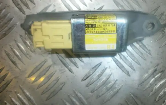Toyota Prius (XW20) Airbag deployment crash/impact sensor 8983347030