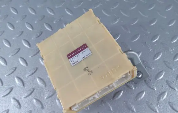 Toyota Avensis Verso Other control units/modules 8865044210 0771005520