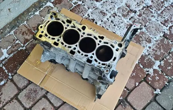 Opel Meriva B Engine block 48TYS