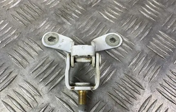 Dodge Durango Tailgate/trunk/boot hinge