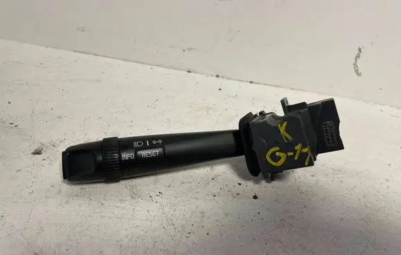 Volvo S60 Indicator stalk 30658618