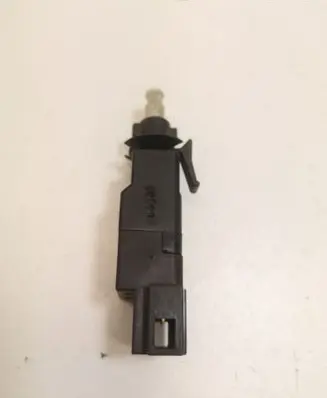 Mercedes-Benz E W211 Brake pedal sensor switch 0015454009