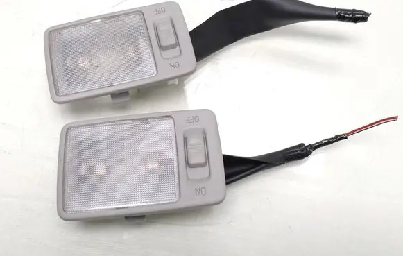 Toyota Auris E180 Front seat light