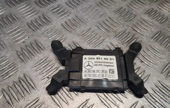 Mercedes-Benz C W203 Alarm movement detector/sensor A2038219551 2038219551
