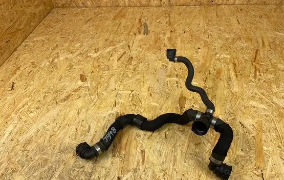 Mercedes-Benz C W205 Engine coolant pipe/hose A2055011691