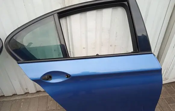 BMW M5 Rear door