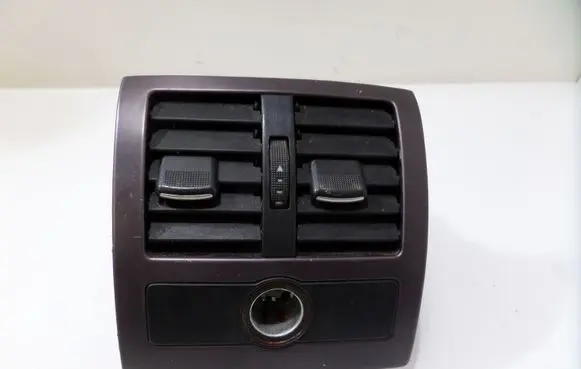 Audi A6 S6 C5 4B Dash center air vent grill 4B0819203