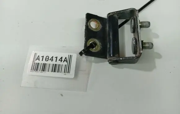 Mazda Premacy Tailgate/trunk/boot hinge 