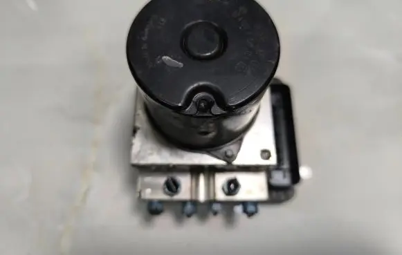 BMW X6 E71 ABS Pump 0265960341 88803R066