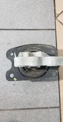 Chevrolet Captiva Engine mount vacuum valve 