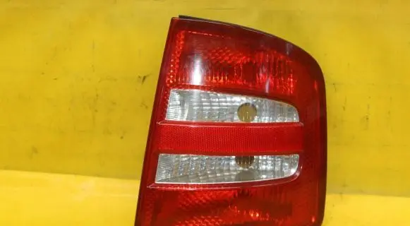 Skoda Fabia Mk1 (6Y) Rear/tail lights 6Y9945096B