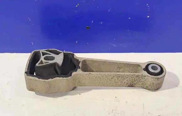 Volvo V60 Engine mount bracket 31430441