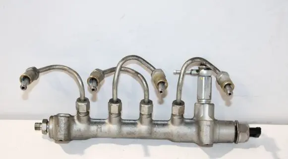Opel Astra J Fuel main line pipe 55PP05