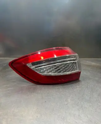Ford Mondeo MK IV Rear/tail lights BS7113405B