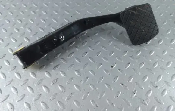 Volkswagen PASSAT B8 USA Brake pedal 1K1723143F