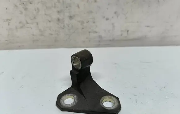 Volkswagen PASSAT B6 Front door upper hinge 3c0831402d