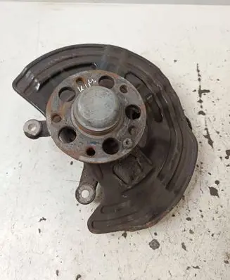 Front wheel hub