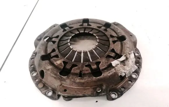 Nissan Sunny Pressure plate 