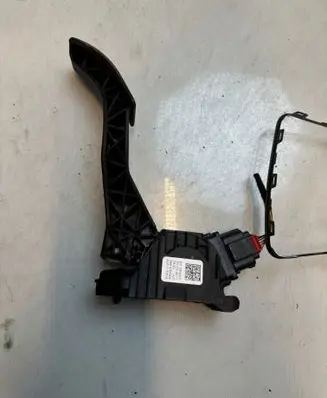 Seat Ibiza V (KJ) Accelerator throttle pedal 5q1723503h