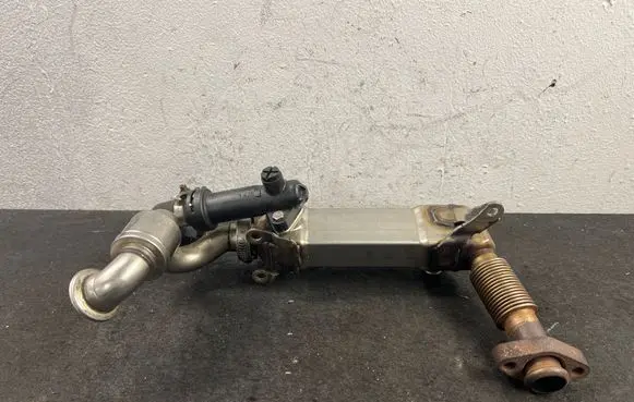 BMW 3 E90 E91 EGR valve cooler L6150002 021669 DT787