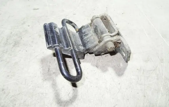 Audi A6 S6 C5 4B Rear door lower hinge 4B0833412B