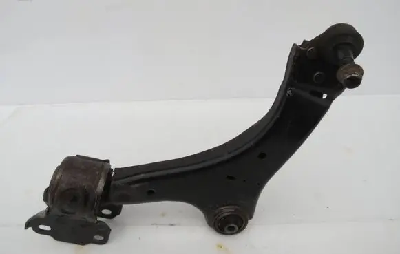 Volvo V60 Front lower control arm/wishbone 6G9N3A052