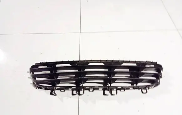 Opel Astra H Front bumper lower grill 24460271