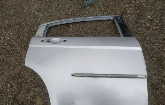 Chrysler Sebring (ST-22 - JR) Rear door pilkos
