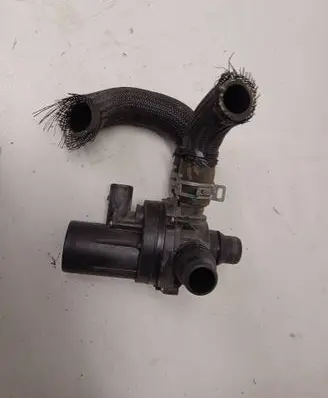 Chevrolet Volt I Electric auxiliary coolant/water pump 22830924