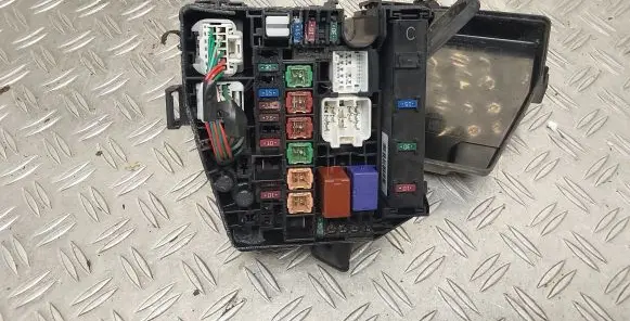 Toyota Yaris Fuse box set