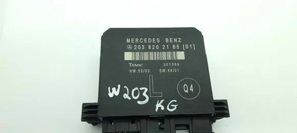 Mercedes-Benz C W203 Door control unit/module A2038202185