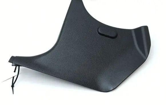 Foot area side trim