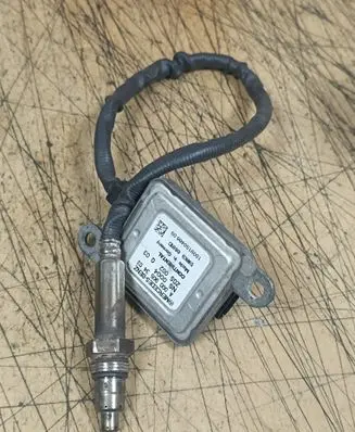 Mercedes-Benz S W222 Lambda probe sensor A0009053403