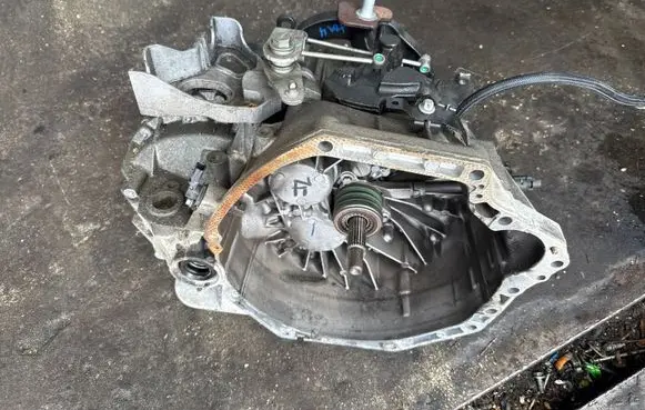 Mercedes-Benz Vito Viano W447 Manual 6 speed gearbox CMPF6 320106697R VS20