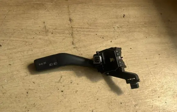 Skoda Octavia Mk2 (1Z) Indicator stalk 1K0953513
