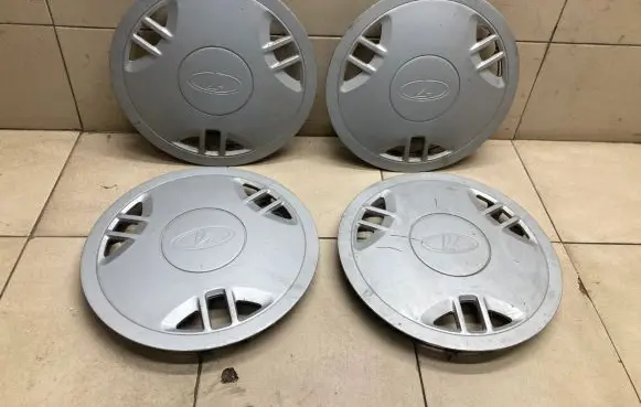 Lada 2110 R13 wheel hub/cap/trim 
